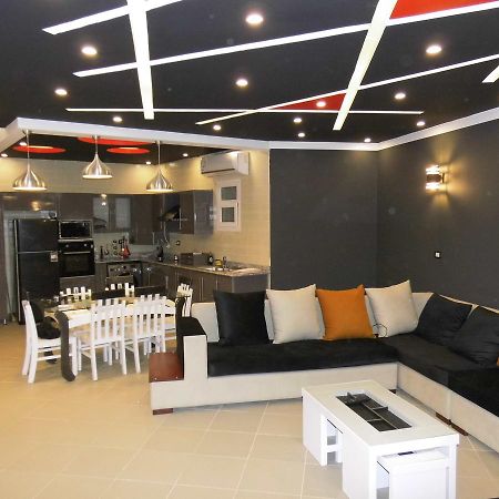 Three-Bedroom Apartment At Louly Beach Resort Ain Suchna Exterior foto