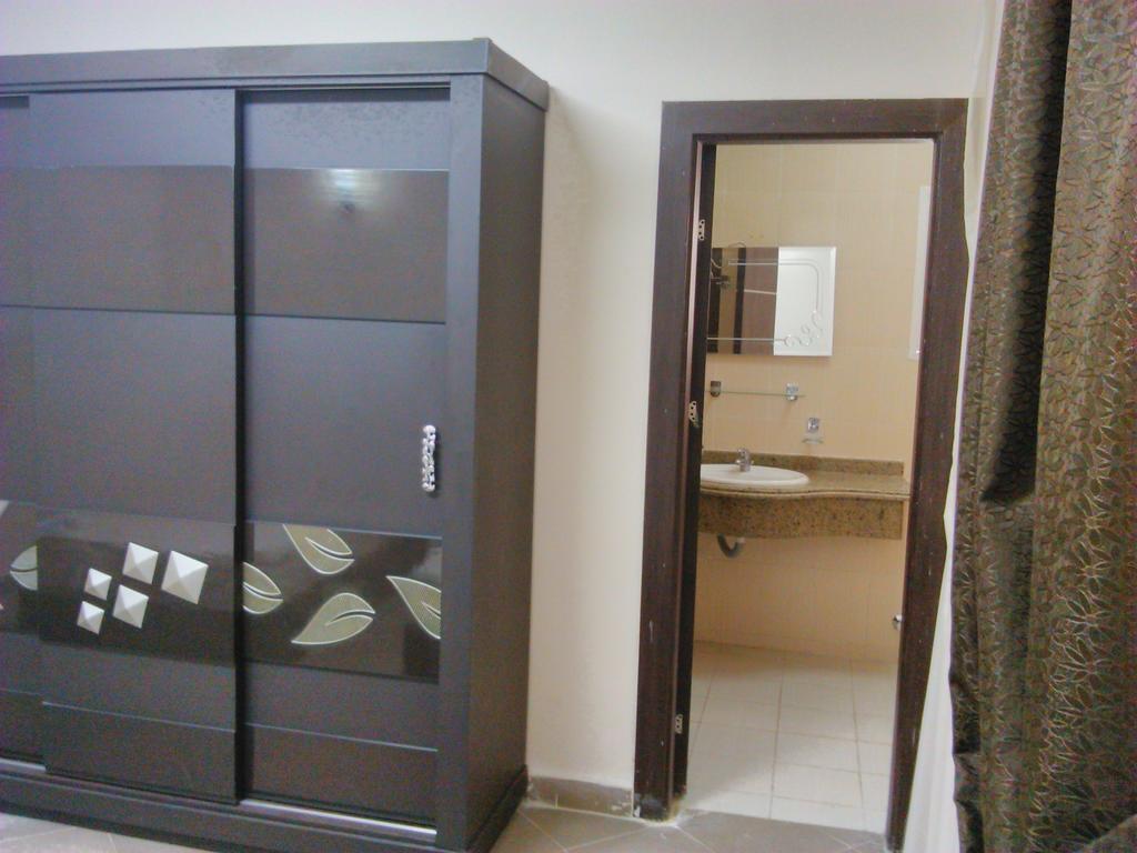 Three-Bedroom Apartment At Louly Beach Resort Ain Suchna Zimmer foto