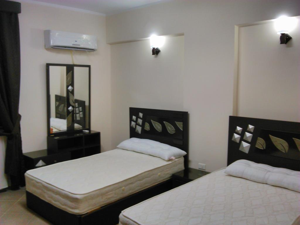 Three-Bedroom Apartment At Louly Beach Resort Ain Suchna Zimmer foto