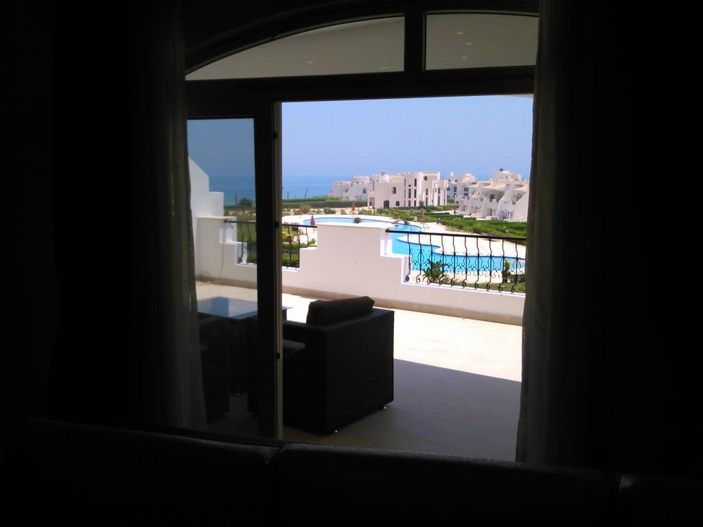 Three-Bedroom Apartment At Louly Beach Resort Ain Suchna Zimmer foto