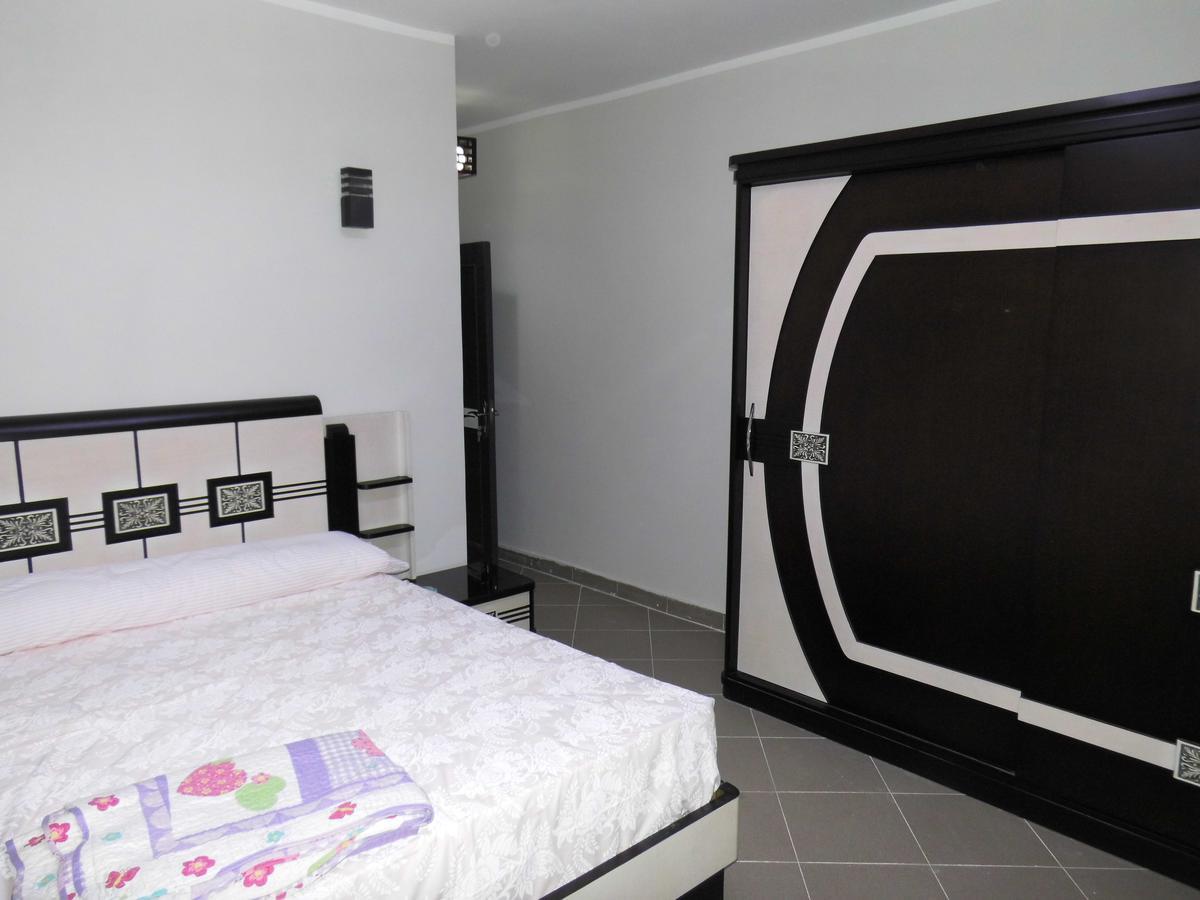 Three-Bedroom Apartment At Louly Beach Resort Ain Suchna Exterior foto