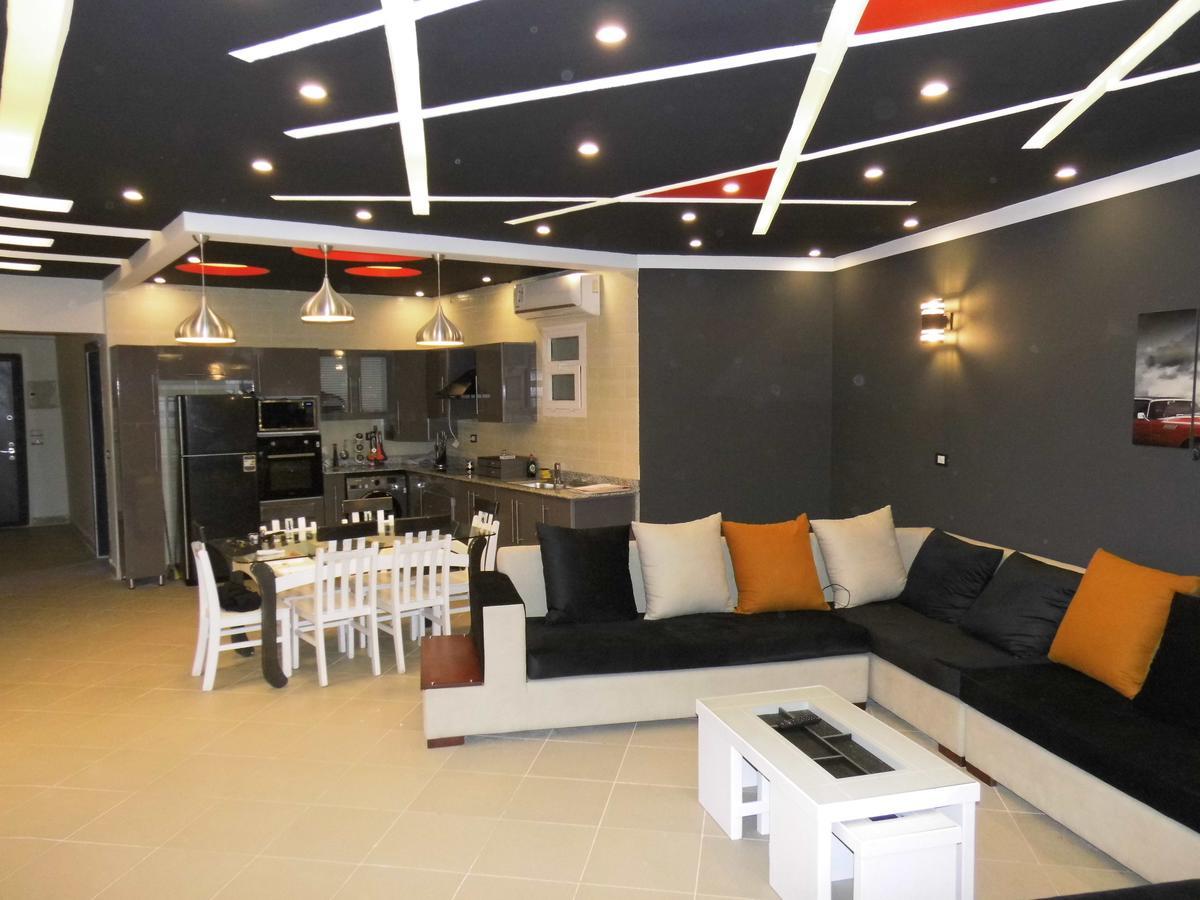 Three-Bedroom Apartment At Louly Beach Resort Ain Suchna Exterior foto